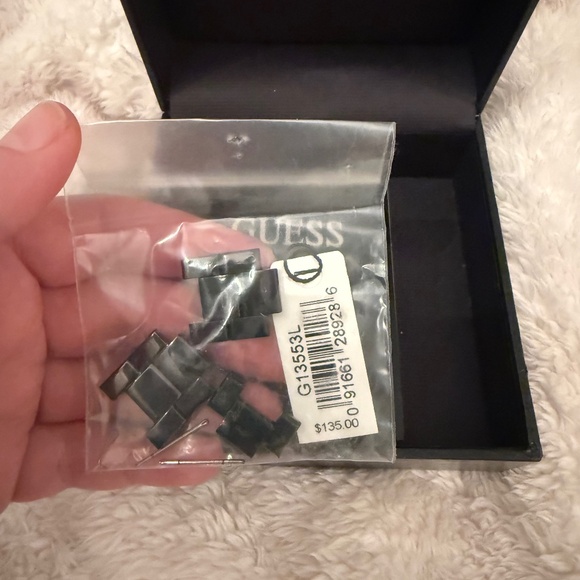 Guess Chill Black SS Swarovski Crystals Watch - Picture 14 of 16